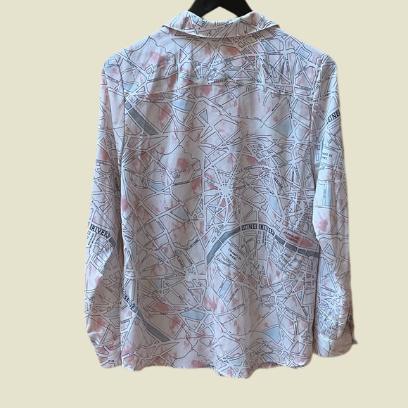 Karl Lagerfeld size small blouse. - Picture 3 of 3